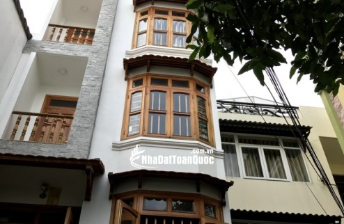 Sát Sân Bay TSN, Biệt Thự Gỗ Gò Vấp 5 Tầng Hầm 56M2, Xe Ben Ngủ Nhà, Ngang Gần 5M, Chỉ 9.8 T.ỷ